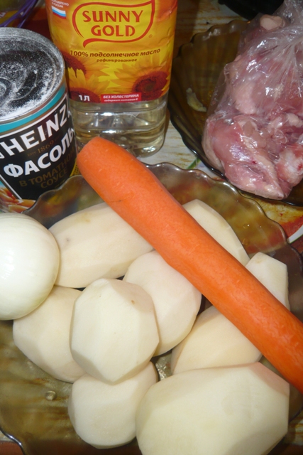 Рецепт для мультиварки Redmond – "Фасолевый суп с курицей"