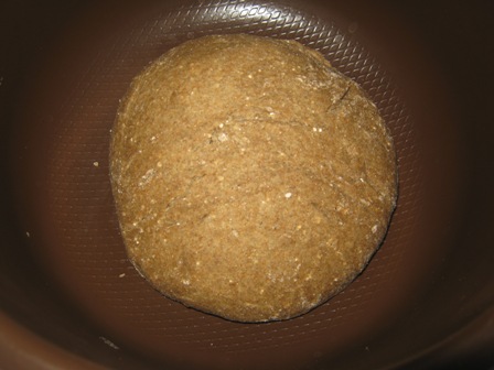 Ржаной хлеб с брынзой и маслинами в мультиварке_Приготовление