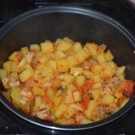 Рецепт для мультиварки - Картошка с мясом и помидорами в мультиварке