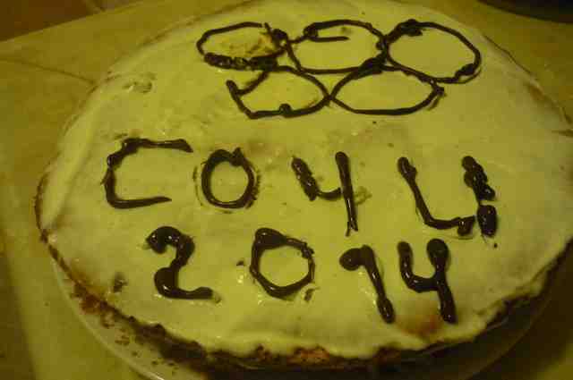 Бисквитный торт "Сочи 2014" - рецепт для мультиварки