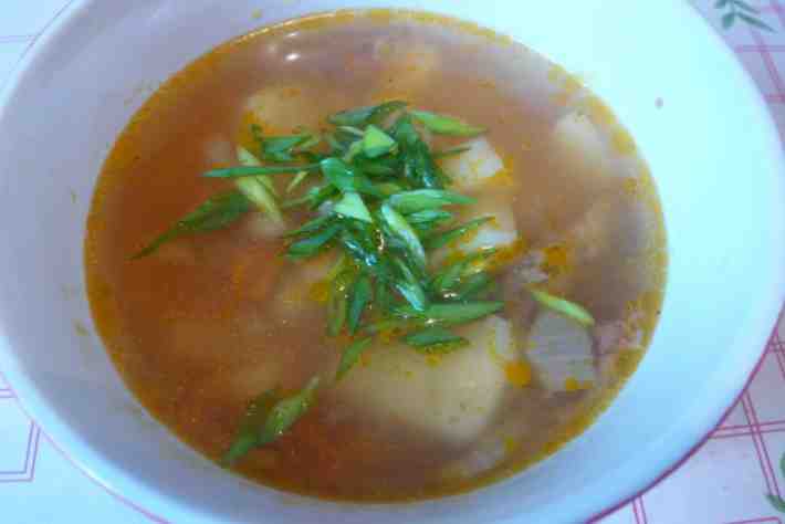 Фасолевый суп с тушёнкой в мультиварке